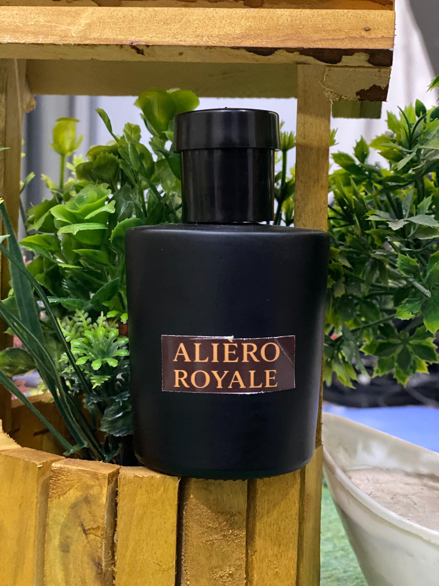 LUXUYR ALIERO ROYAL PERFUM PREMIUM PACKING (100ML)