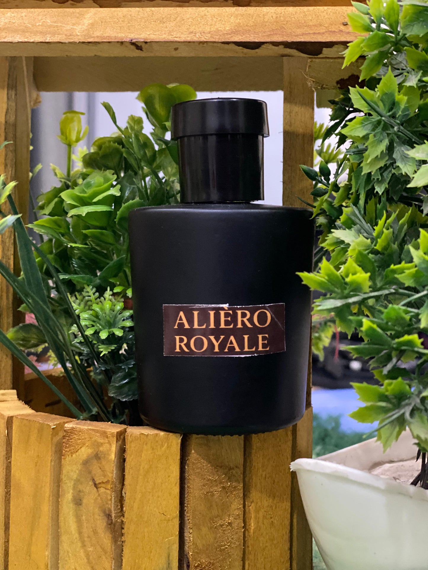 LUXUYR ALIERO ROYAL PERFUM PREMIUM PACKING (100ML)