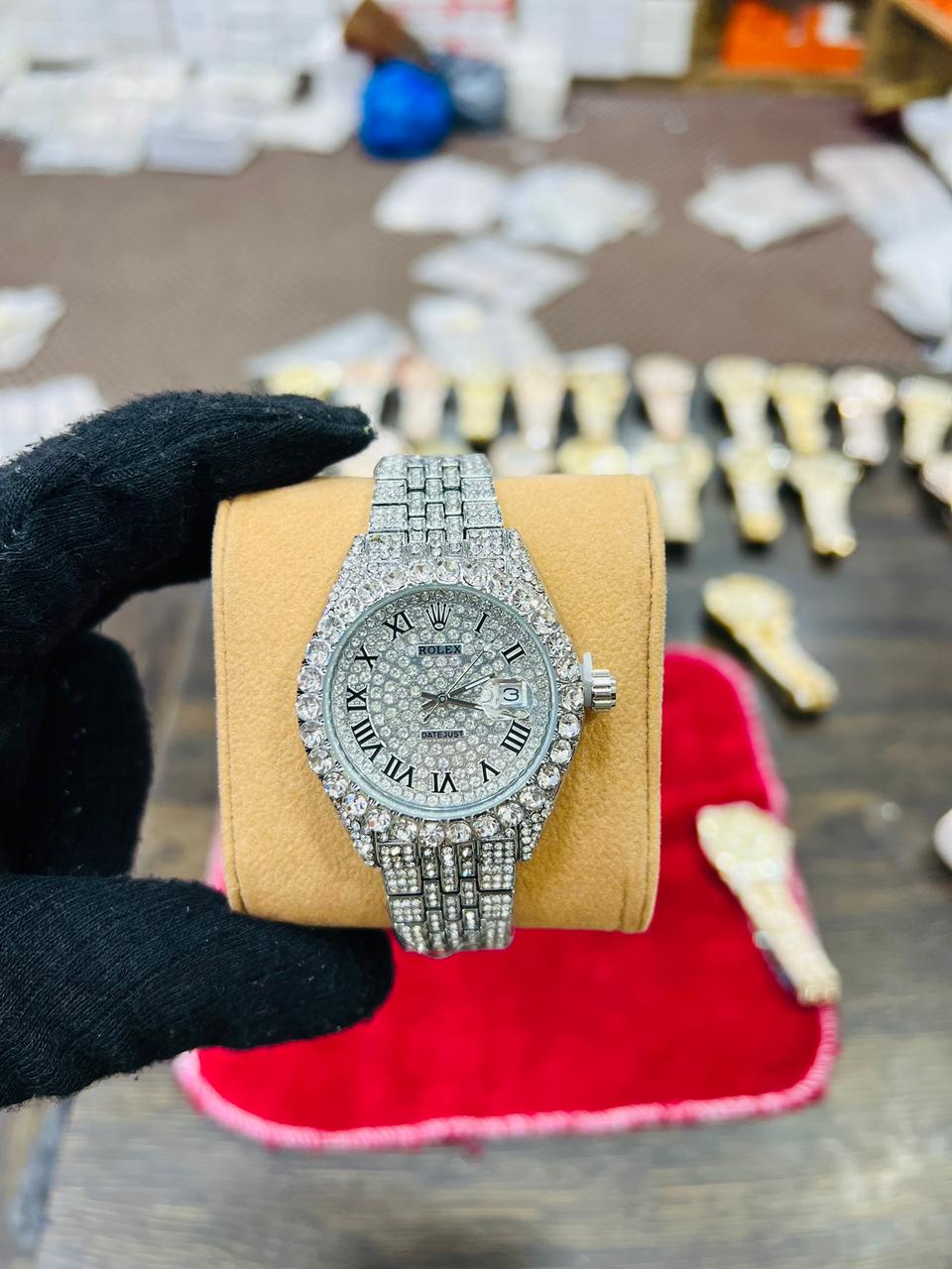 ALIÈRO Crystal Stone Watch