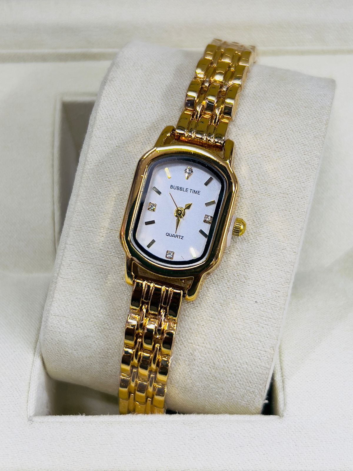ALIÉRO Luxury Golden Ladies Watch