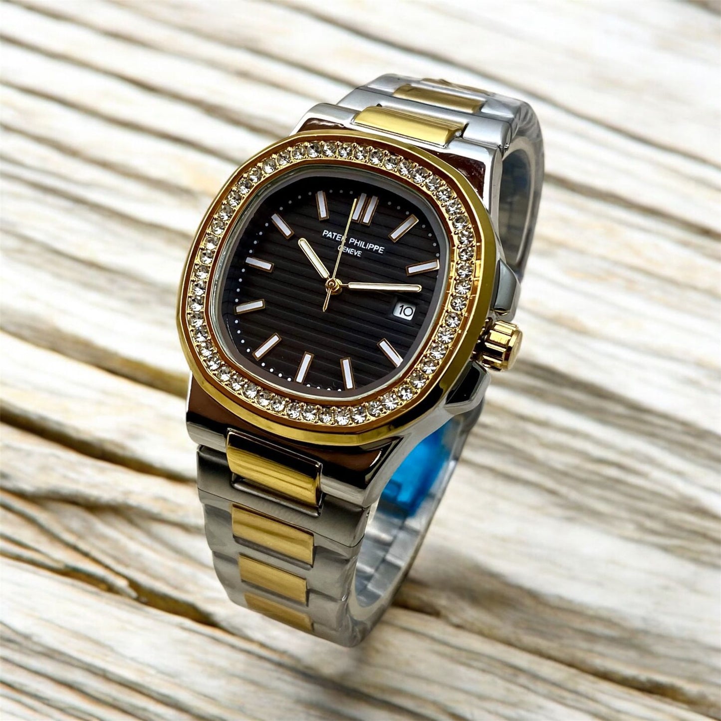 PATEK PHILIPPE Premium Stainless Steel Chain Watch – Manufactured by ALIÉRO